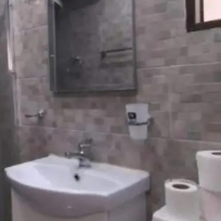 Apartment 2 Bedroom Center *