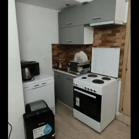 2 Bedroom Center * Thessaloniki